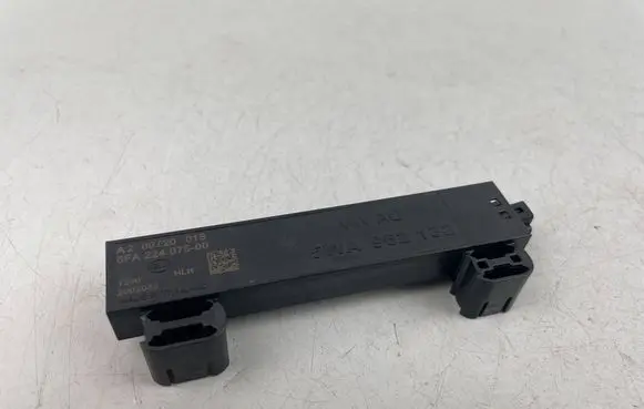 Audi A3 8Y Keyless system antenna 5WA962132
