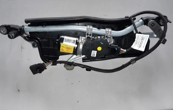 Opel Corsa F Front wiper linkage and motor 9826750980