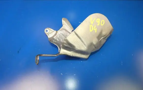 Volvo S90, V90 Heat shield in engine bay 31411180