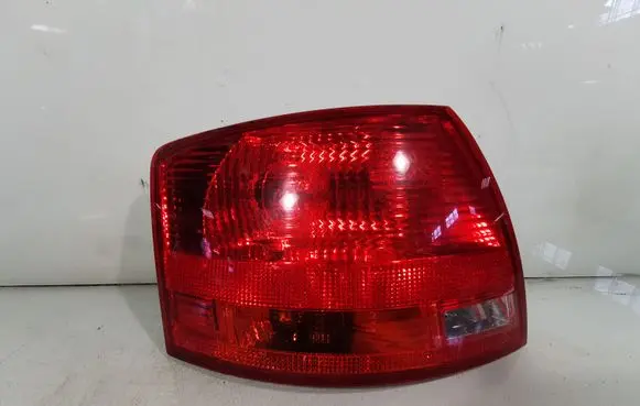 Audi A4 S4 B7 8E 8H Rear/tail lights 8E9945095E