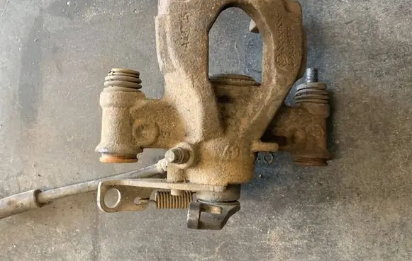 Renault Master III Rear brake caliper