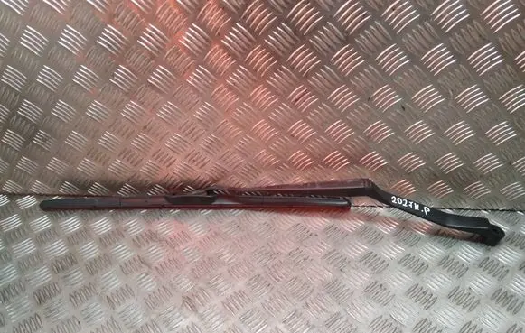 Toyota RAV 4 (XA20) Windshield/front glass wiper blade 