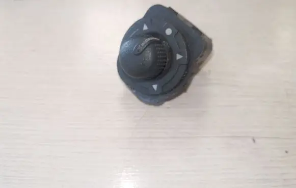 Peugeot Boxer Wing mirror switch