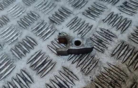 Hyundai i30 Fuel Injector clamp holder