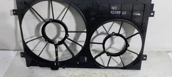 Radiator cooling fan shroud