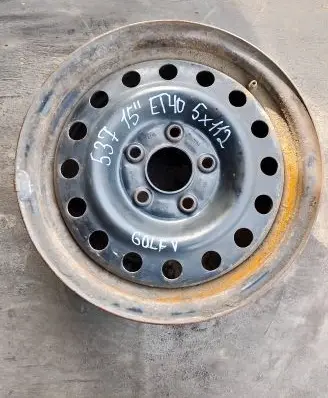 Volkswagen Golf V R15 steel rim 