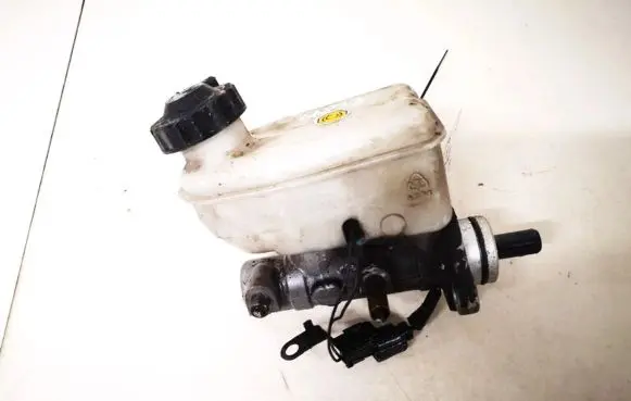 KIA Sorento Master brake cylinder