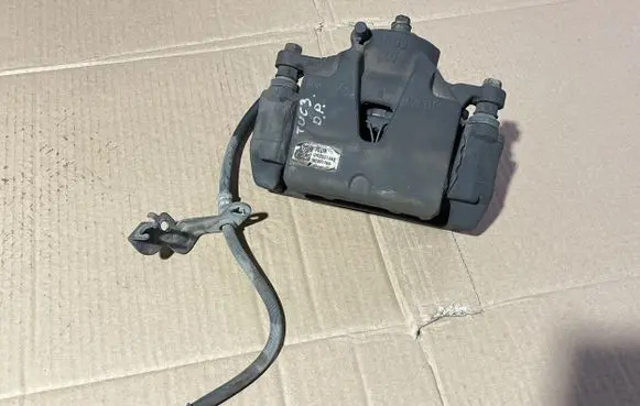 Hyundai Tucson TL Front brake caliper 58130D7600 UR05S1445