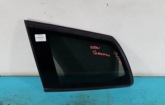Citroen C4 Grand Picasso Rear side window IMPRK1467362
