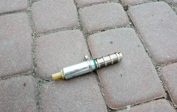 Chevrolet Camaro Turbo solenoid valve 12662736