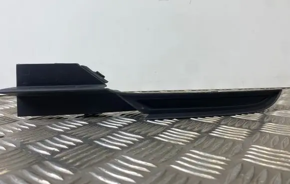 Front bumper lower grill
