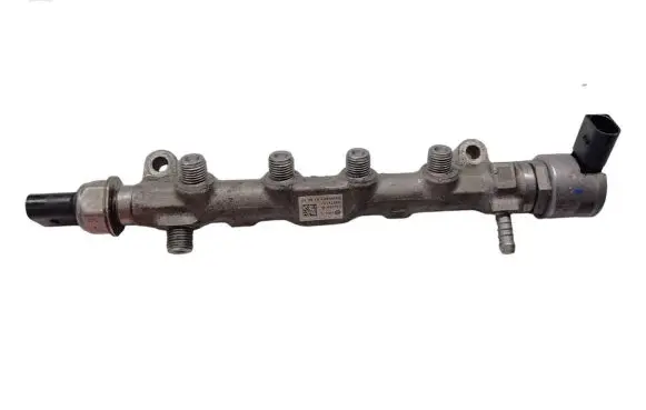 Volkswagen Touran III Fuel main line pipe 04L089G 0467418