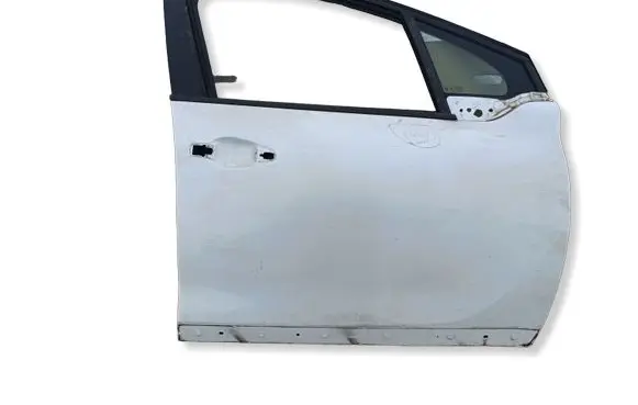 Peugeot 2008 I Front door 
