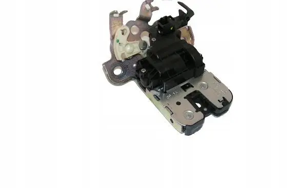 Skoda Octavia Mk3 (5E) Tailgate/trunk/boot lock/catch/latch 8R0827505A