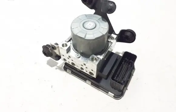 Volvo S60 ABS Pump 32214803