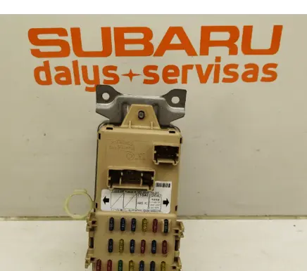 Subaru Impreza II Fuse module Lb100601B 107027 10ADV20A