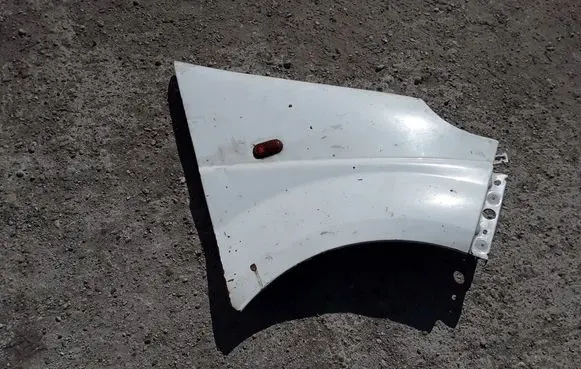 Renault Trafic II (X83) Fender