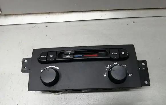 Chrysler Pacifica Climate control unit P05005460AA