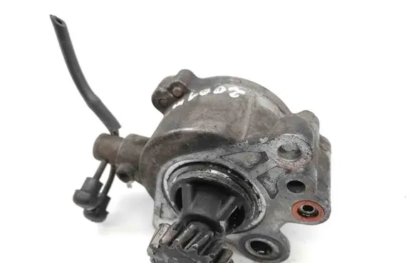 Mitsubishi Pajero Vacuum pump