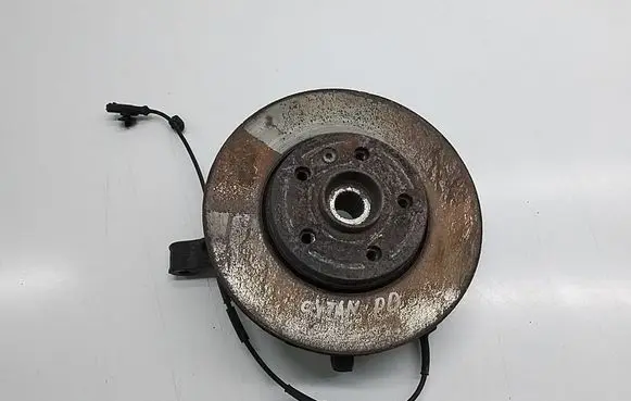 Mercedes-Benz Citan W415 Front wheel hub 8200755590