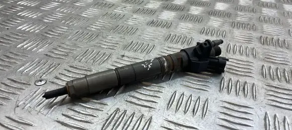Volvo XC60 Fuel injector 31303238 0445116
