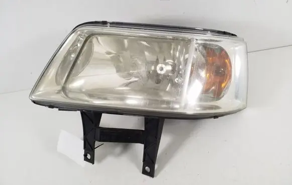 Volkswagen Transporter - Caravelle T5 Headlight/headlamp 7H1941015S
