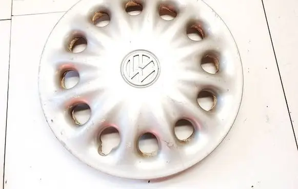 Volkswagen PASSAT B5 R15 wheel hub/cap/trim 7m0601147e 95vw-1130ab