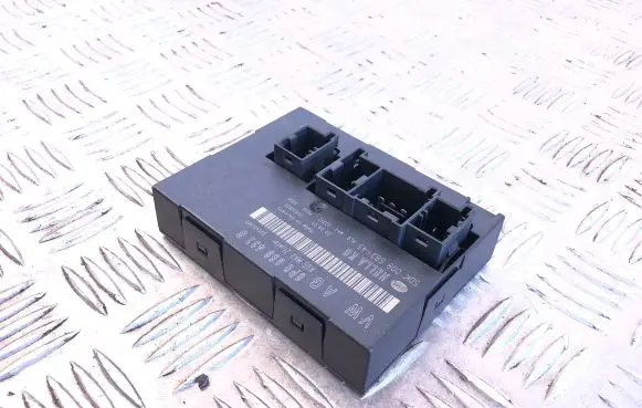 Audi A3 S3 8P Comfort/convenience module 8P0959433B 05600600 5DK00858345