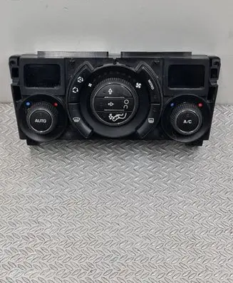 Peugeot 3008 I Climate control unit 96738322XT A2C37822600 W9680045AD4Z
