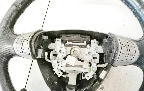 Honda FR-V Steering wheel buttons/switches 