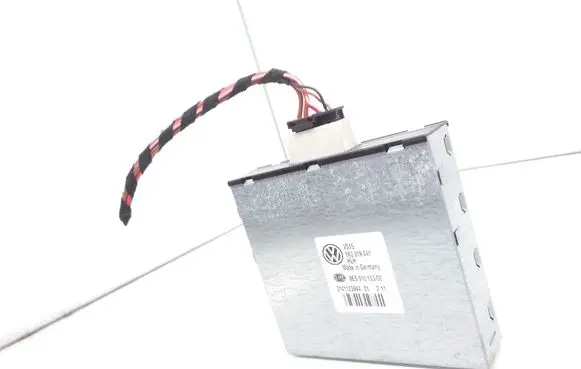 Seat Alhambra (Mk2) Power management control unit 1K0919041 8ES01015300