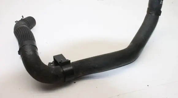 Mazda CX-5 Engine coolant pipe/hose