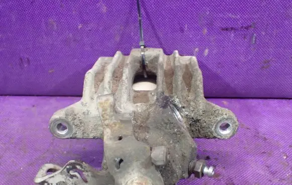 Seat Ibiza IV (6J,6P) Rear brake caliper