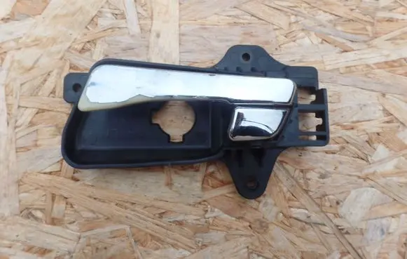 Hyundai i30 Front door interior handle 82613FD000