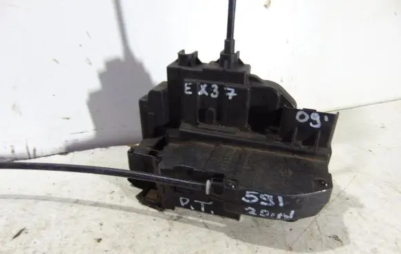 Infiniti EX Rear door lock