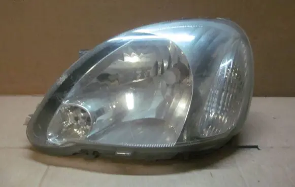 Toyota Yaris Headlight/headlamp 89007614 81C952051 811500D08000