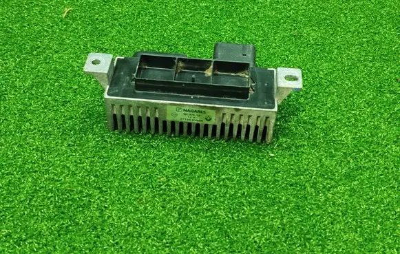 Renault Master III Glow plug pre-heat relay 271206395R RCS812