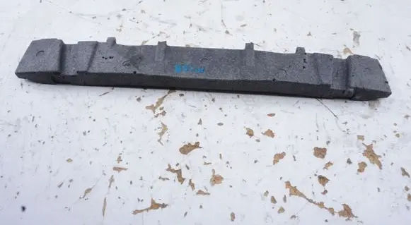 Front bumper foam support bar