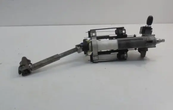 Ford Mondeo Mk III Steering rack mechanical part 1S7T-3F818-AD