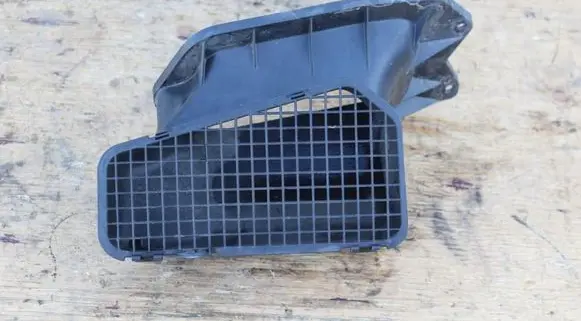 Audi A5 8T 8F Air intake duct part 8K2819904