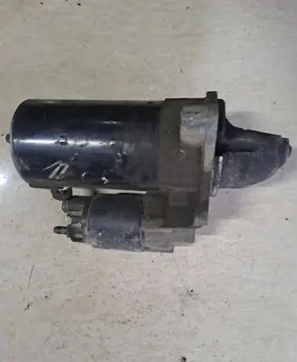 BMW 5 E60 E61 Starter motor 1740374 0001108157