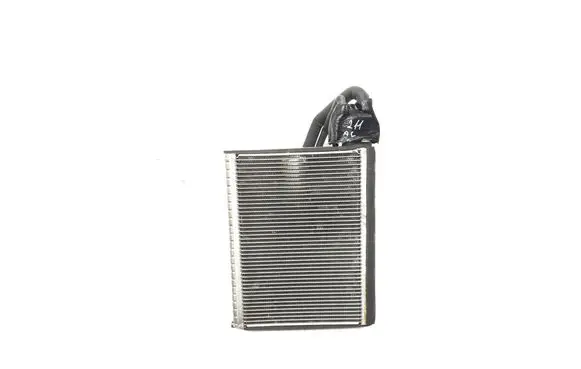 Jaguar F-Type A/C cooling radiator (condenser) C2P8713