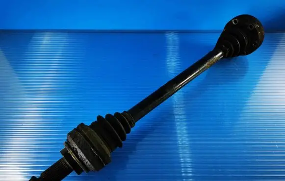 BMW 6 E63 E64 Rear driveshaft 7550025AI01 7550025 1138324
