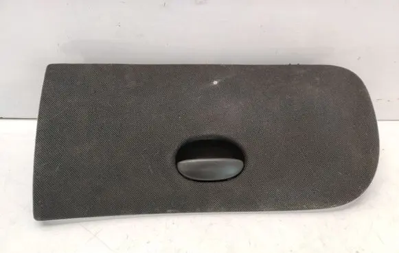 Peugeot 206 Glove box