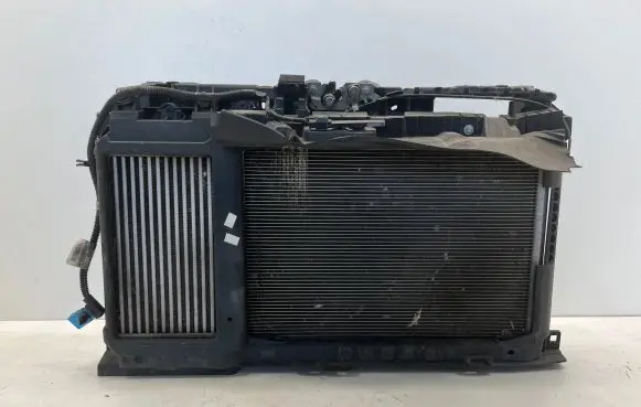 Peugeot 208 Radiator support slam panel