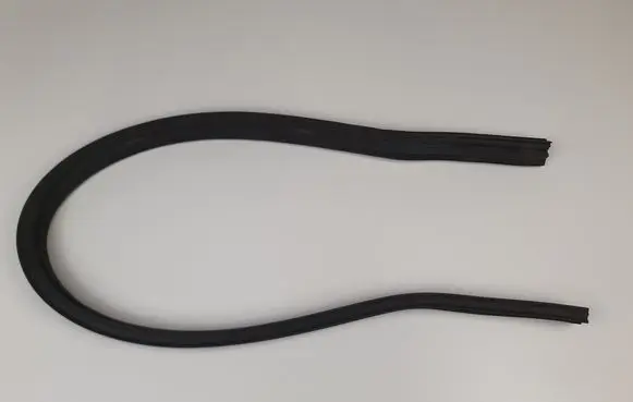 Alfa Romeo Giulietta Engine compartment rubber 