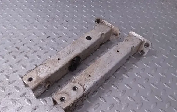 Audi A8 S8 D4 4H Front bumper shock/impact absorber 4H0806063E 4H0806064E