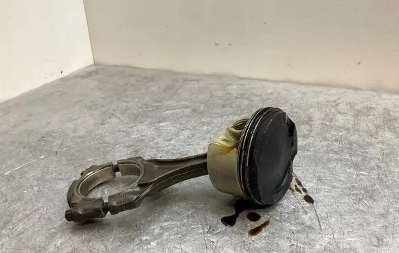 BMW 7 F01 F02 F03 F04 Connecting rod/conrod 7646892