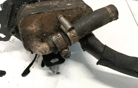 Peugeot 4007 Engine oil radiator 