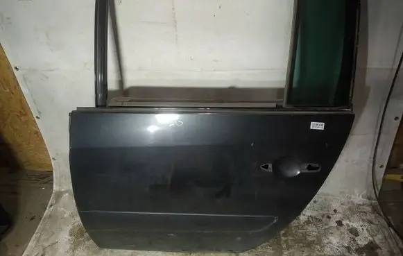 Renault Espace - Grand espace IV Rear door juodos